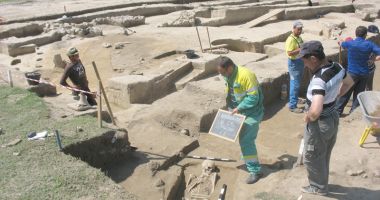 La granița imperiului. "Bulgărele de aur" abandonat de autorități - 4