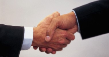 Capitalul și Munca - coaliție împotriva guvernului
