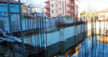 Stire din Social : Capcanele Constanței: "Nu ne pot chinui o viață întreagă cu mizeria sub nas"