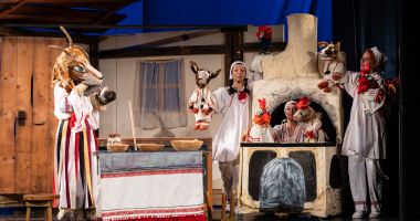 Stire din Cultură-Educație : Povestea ”Caprei cu trei iezi”, în varianta Teatrului ”Căluțul de Mare”