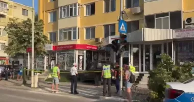 Tragedie la Tulcea. Femeie de 44 de ani, ucisă pe o bancă după ce o mașină a intrat pe trotuar