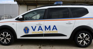 Stire din Economie : Captură de tutun pentru narghilea, în Vama Albița