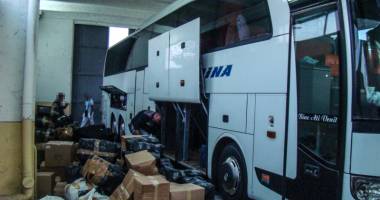 Stire din Eveniment : CAPTURĂ LA GRANIȚĂ / Marfă de contrabandă adusă din Turcia, confiscată de polițiști