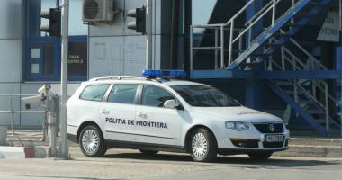 Stire din Eveniment : Captura polițiștilor  de frontieră. 12 mașini furate, recuperate  de la începutul anului