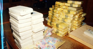 Stire din Eveniment : Captură record! 30 de kilograme de cocaină, introduse în România prin portul Constanța