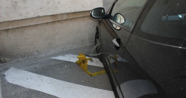 Bazaconie rutieră în Constanța: "Parcarea interzisă" în… parcare?! - 3