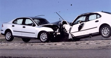Stire din Economie : Șoc pe piața asigurărilor auto! Euroins a primit interdicția de a mai vinde polițe