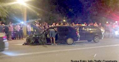 Stire din Eveniment : Carambol rutier cu cinci mașini