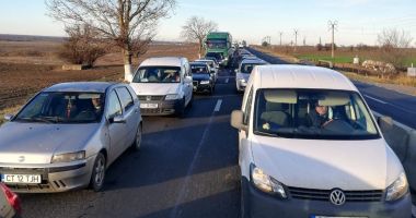 CARANTINĂ la CONSTANŢA. Ambuteiaje la primele ore ale dimineţii. Ce spun poliţiștii