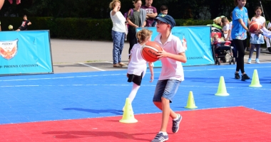 "Caravana Sănătate prin Sport" a descins la Școala nr. 29 "Mihai Viteazul" - 2