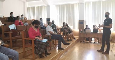 Stire din Cultură-Educație : Caravana „Atelierele CRED - Bune practici în educaţie“ a ajuns la Constanţa