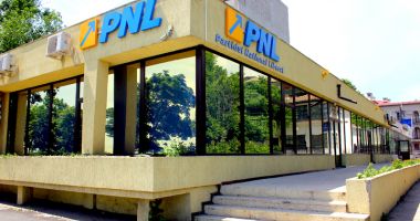 Stire din Politică-Administrație : PNL îi invită pe constănțeni la "Caravana liberală"