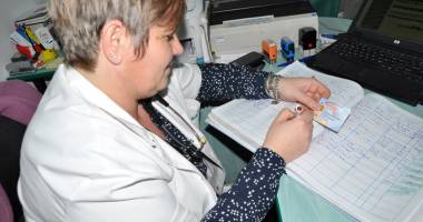 Stire din Sănătate : Nu vă panicați! Constănțenii asigurați pot beneficia de consultații și fără card de sănătate