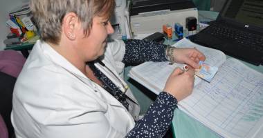Stire din Sănătate : Program prelungit la CJAS Constanța, pentru ridicarea cardurilor de sănătate