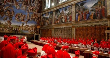 Stire din Actualitate : Conclavul cardinalilor se reunește ASTĂZI. Cine va fi următorul PAPĂ