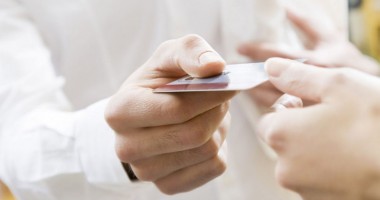 Stire din Sănătate : Primele  215.000 carduri electronice  de sănătate, produse