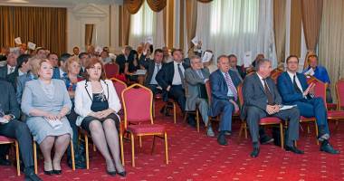 Stire din Economie : Care sunt drepturile, obligațiile și riscurile acționarilor minoritari din firmele listate pe Bursă