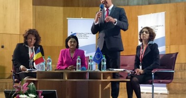 Stire din Cultură-Educație : Care sunt necazurile directorilor din învățământul constănțean