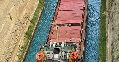 Stire din Economie : Cargoul "Daisy" a eșuat în Marea Azov