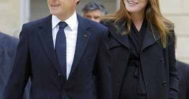 Vezi aici poze cu Carla Bruni însărcinată/ Soția lui Sarkozy va naște în octombrie - 3
