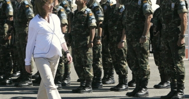 Ministru mort la doar 46 de ani. Femeia a scris istorie în politică! - 2