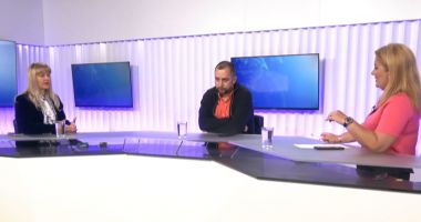 Stire din Politică-Administrație : „În slujba cetățenilor” - România, la răscruce! Verdictul primului tur, cu Dorian Hapurnea și Carmen Mocanu