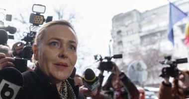 Stire din Politică-Administrație : DOSARUL "10 AUGUST": Carmen Dan, audiată de procurorii DIICOT