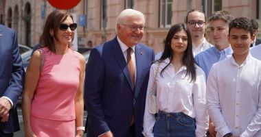 Stire din Cultură-Educație : Ce a răspuns Carmen Iohannis când a fost întrebată dacă e în grevă