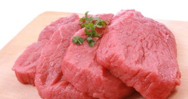 Stire din Sănătate : Carnea roșie contribuie la creșterea acidului uric