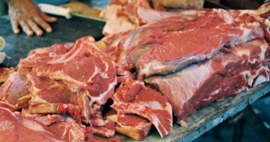 Stire din Diverse : 12 persoane, la spital cu trichineloză după ce au mâncat carne de porc infectată
