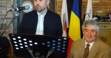 Stire din Cultură-Educație : S-a lansat monografia comunei Corbu