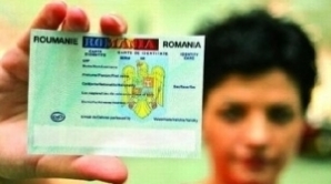 Stire din Social : Recensământ 2011: De frică, românii și-au scris CNP-ul pe ușă