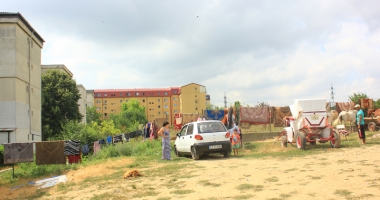 Șatra din inima Constanței! Terorizați de mai multe familii de romi - 9