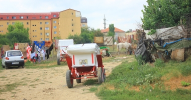 Căruțele, coșmarul conducătorilor auto! "Polițiștii sunt legați de mâini, nu au ce să le facă" - 4
