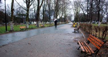 Stire din Social : Cartiere în beznă totală! Constănțenii, plângeri peste plângeri