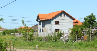 Cartierul Veteranilor, câmpul "semănat" cu viluțe - 3