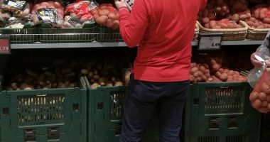 Stire din Social : Dezbatere despre protecţia şi drepturile consumatorilor din România