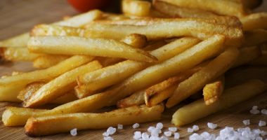 Stire din Sănătate : Aveți grijă cât mâncați: cartofii prăjiți nu vă afectează doar silueta