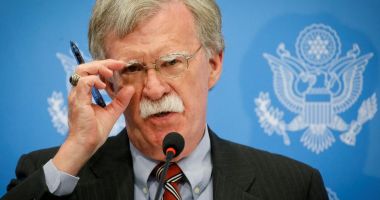 Stire din Actualitate : Casa Albă îi interzice lui John Bolton să publice informații confidențiale în cartea sa