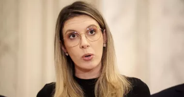 Stire din Economie : Programul ”Casa Verde fotovoltaice” ar putea fi suspendat în 2026