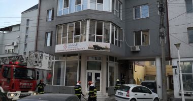 UPDATE: Incendiu într-un apartament din Constanța - 2