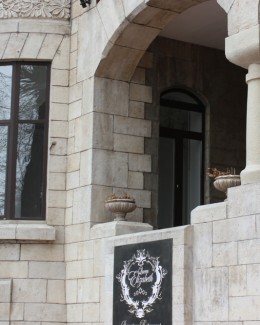Zona Peninsulară și-a păstrat o emblemă de lux: Casa Cănănău - 2