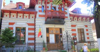 Stire din Cultură-Educație : Bijuteriile arhitecturale ale Constanței. Povestea Casei "Ion Bănescu"