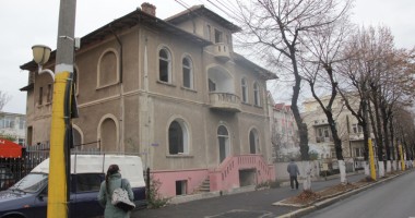Stire din Social : Trecutul Constanței, ras cărămidă cu cărămidă