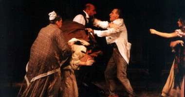 Stire din Cultură-Educație : "Căsătoria" se va ține la Constanța
