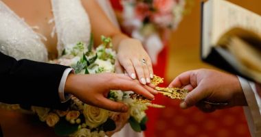 Stire din Actualitate : Un bărbat care a vrut să se căsătorească a aflat că nu era divorțat de fosta nevastă