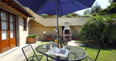 Stire din Economie : Vrem o casă de vacanță! Unde o luăm și cu câți bani