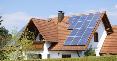 Stire din Economie : Programul “Casa Verde Fotovoltaice” are anul acesta un buget de 1,75 miliarde de lei