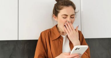 Stire din Sănătate : Căscatul vine, uneori, ca o încercare de a suplimenta necesarul de oxigen