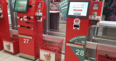 Stire din Economie : „Automatizarea caselor de marcat din magazine, o abordare discriminatorie”